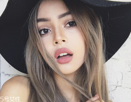 ʮ���������̲�ɫ�ں��Ƽ� ��ˮ����ǰӦĨȥ�ں�